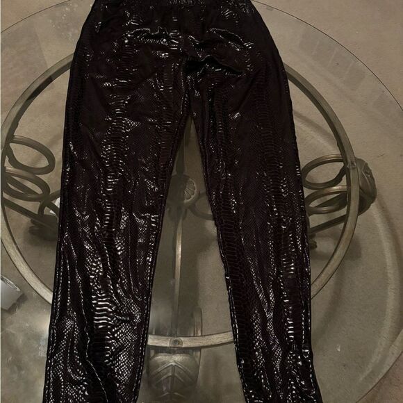 Croc faux leather style leggings - Picture 2 of 2